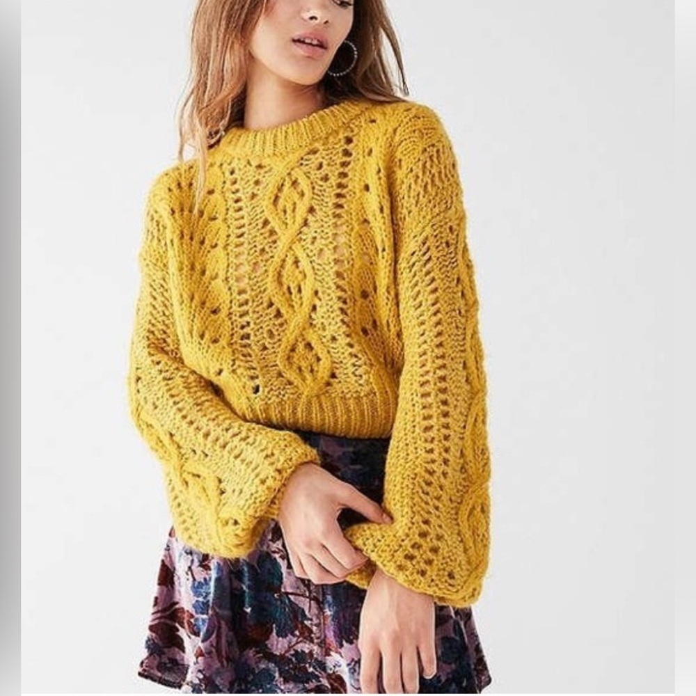 Urban Outfitters Cropped Open Knit Full Sleeve Sweater SZ S Gold Yellow - Picture 1 of 6